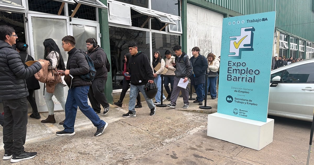 Trasladarse del empleo privado registrado al trabajo por cuenta propia recortó los ingresos reales un 27,8 por ciento, según un informe privado