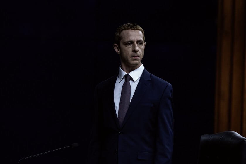 Jeremy Strong se mete en la piel de Zuckerberg y Sorkin avisa: no esperen chistes entre tomas