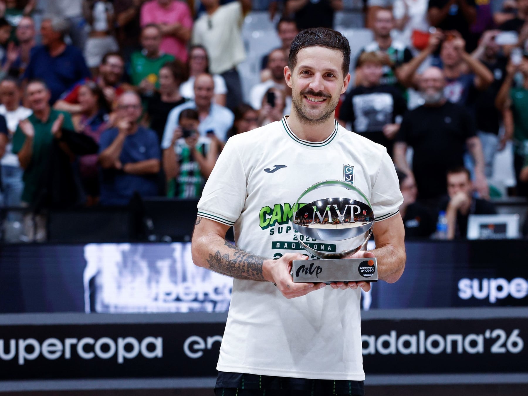 Laprovittola le gano a su ex y se llevo la Supercopa con una mano de triples