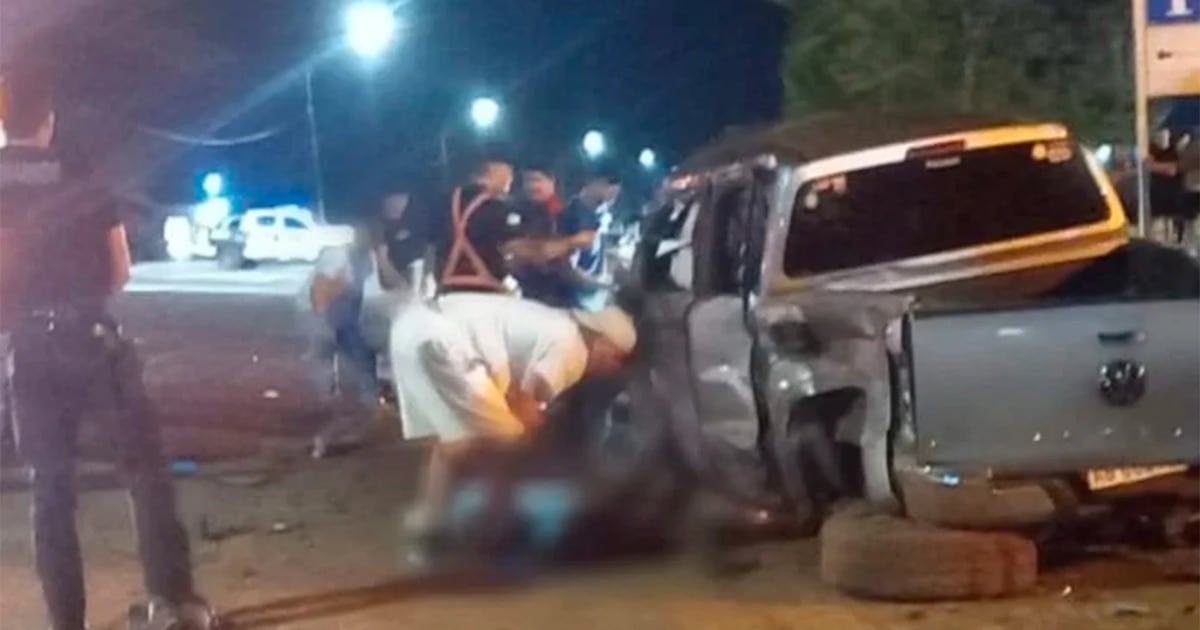Siniestro vial en San Vicente: dos víctimas fatales y cinco lesionados tras el choque de dos camionetas sobre la Ruta 14