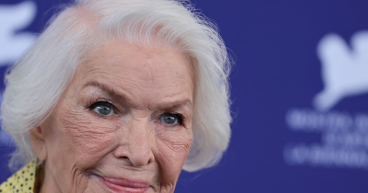 A los 93, la actriz Ellen Burstyn entrena todos los días: qué rutina repite y por qué no es para cualquiera