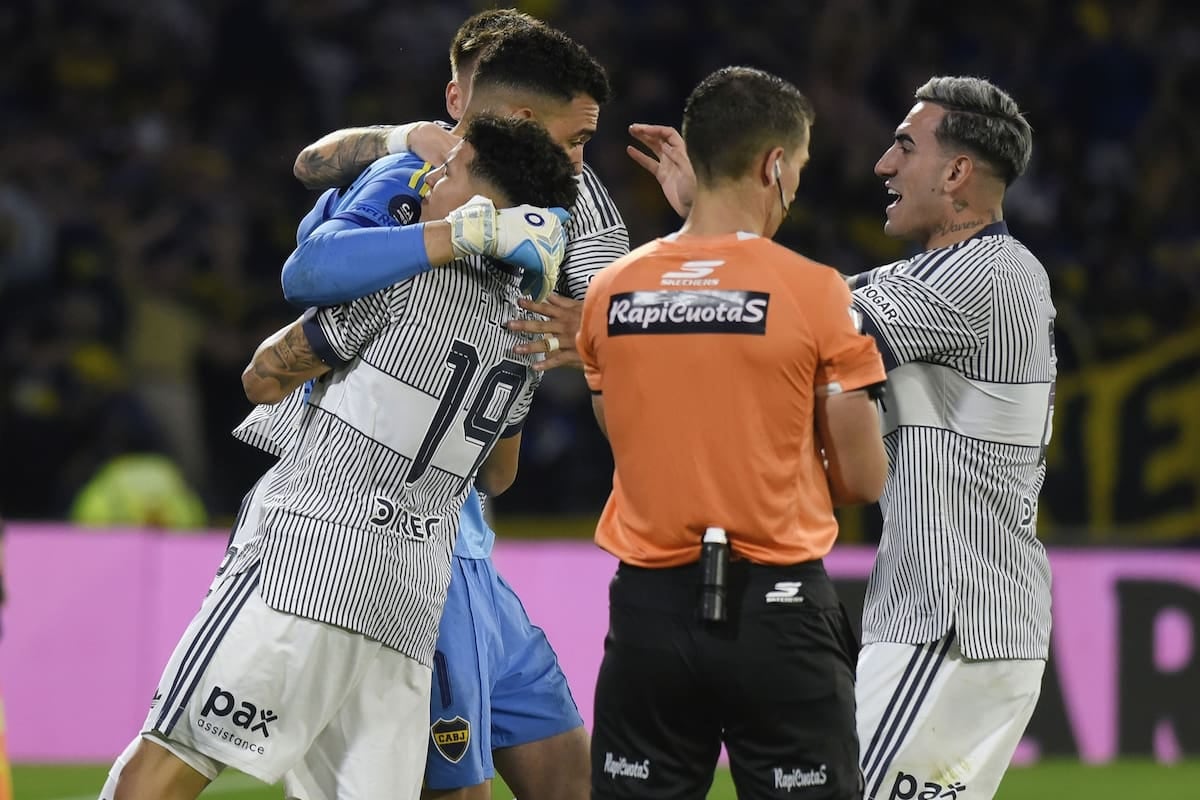 Boba derrota en el escritorio: la AFA le bajó el pulgar al reclamo de Vélez y Boca sueña con Racing