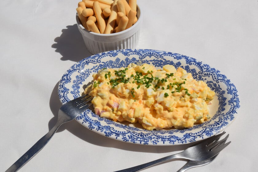 La ensalada de huevo sin papa que se anima a discutirle el trono a la ensaladilla