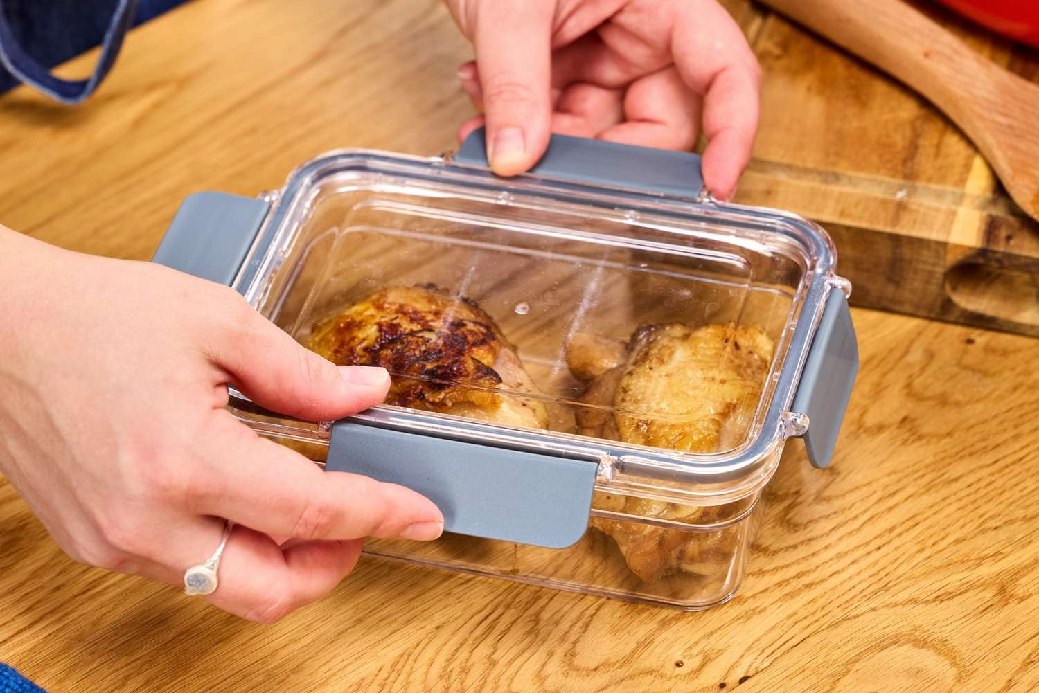 La olla grande, el freezer y las cuatro días que manda la heladera: cómo guardar la comida cocinada sin riesgos