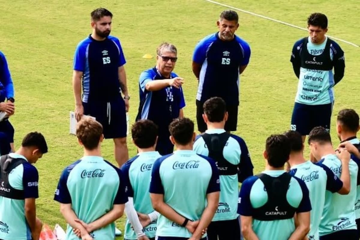 Seis goles en contra y un técnico que se ofrece en bandeja: El Salvador, en caída libre