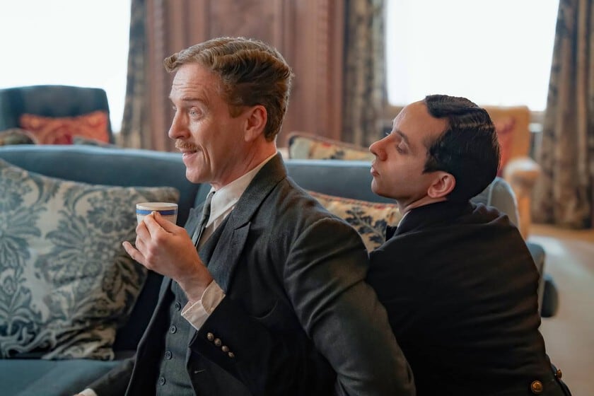 «Fackham Hall»: cuando el té de la tarde se sirve con un muerto y muchas carcajadas