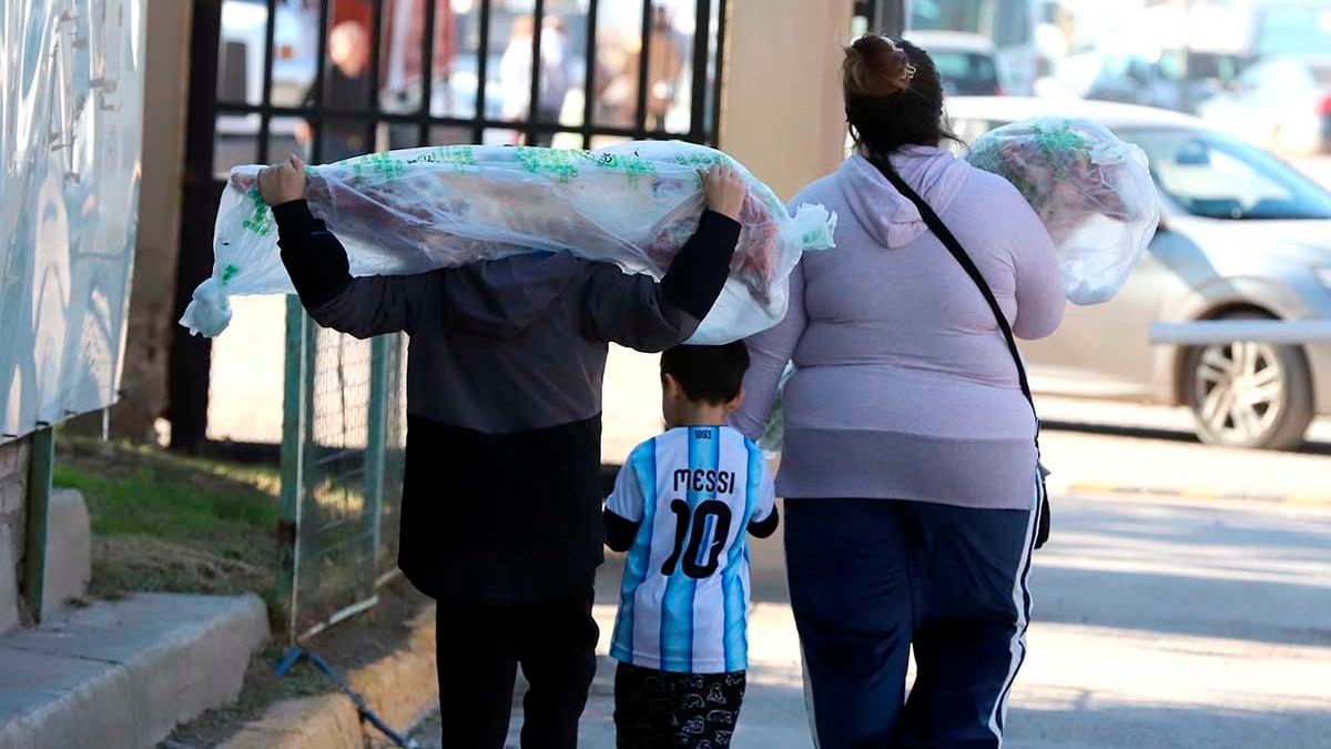 Dos sábados para armar la compra en el Mercado Concentrador, con chivito y trucha como estrellas de octubre