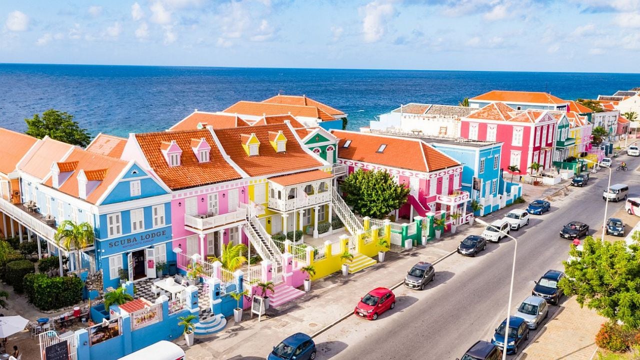 Curazao, la isla que se recorre por tierra y por mar: playas, Willemstad y buggy por los acantilados del oeste