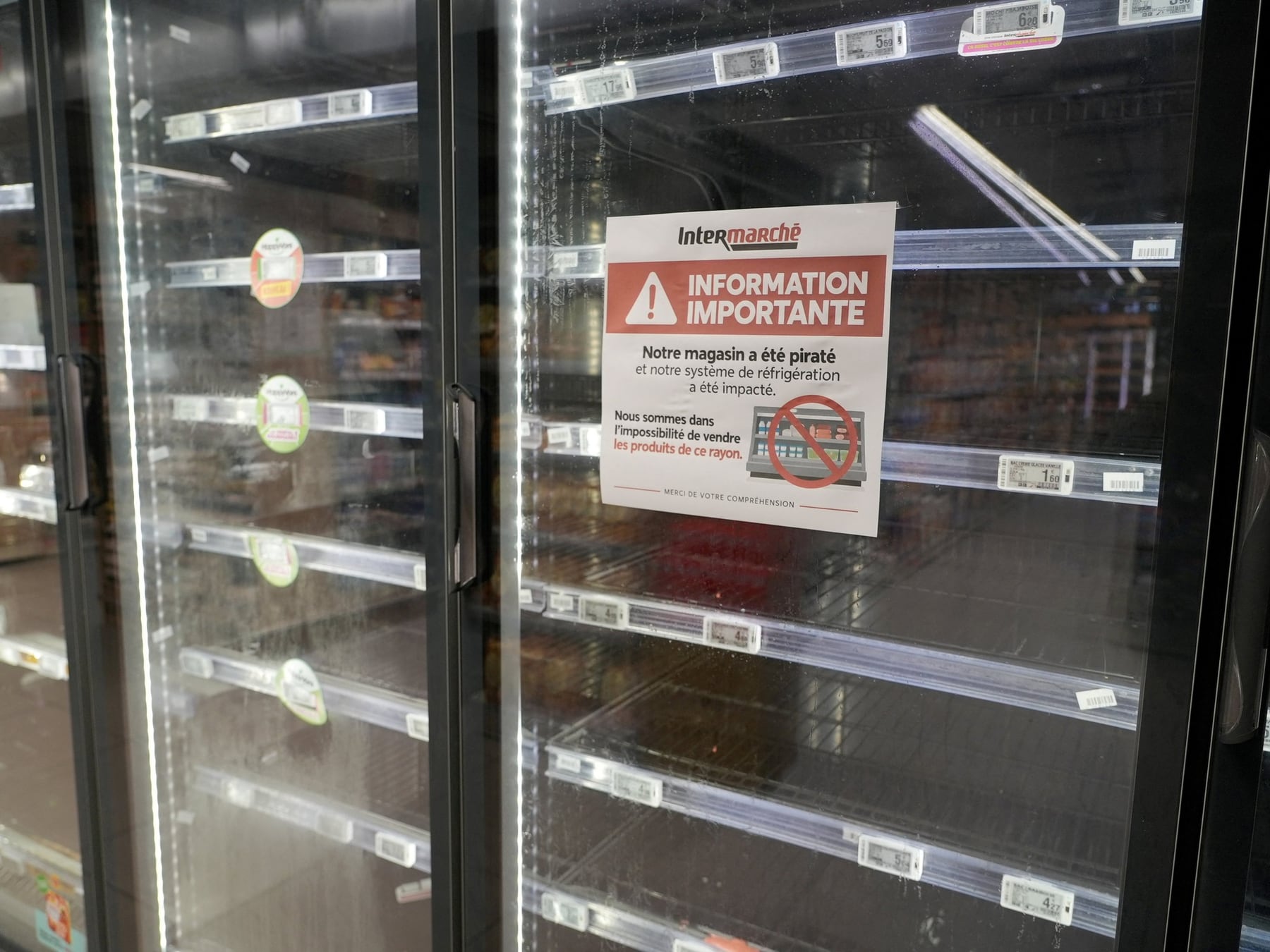 Francia: 350 supermercados quedaron a merced de un ataque que subió las heladeras hasta 50 grados