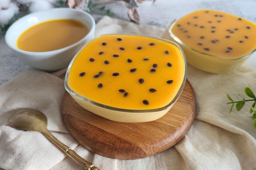 Mousse de maracuyá, el postre que se hace en frío y resuelve cualquier sobremesa de verano