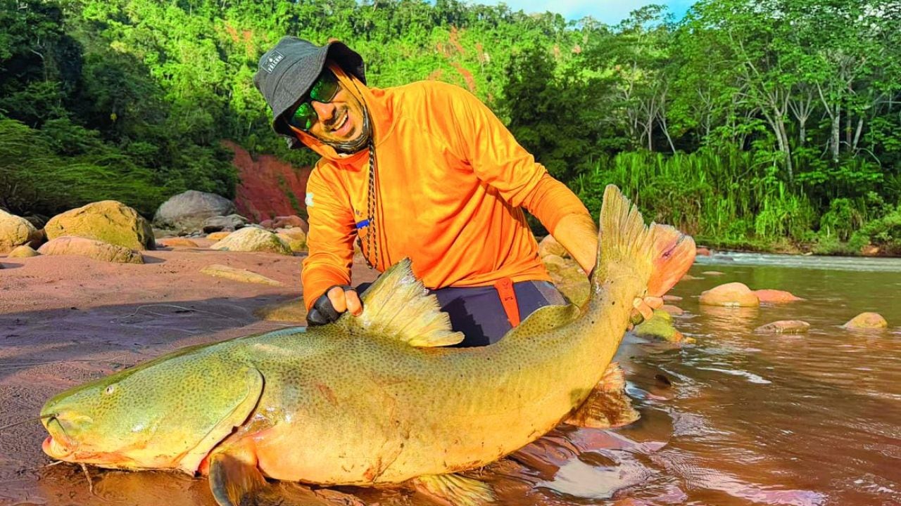 Madrugada a orillas del Mamoré: cinco días de pesca con devolución en la Amazonía boliviana