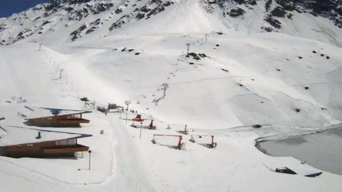 Avalancha en la cordillera chilena dejó tres fallecidos y cuatro heridos, entre ellos un argentino