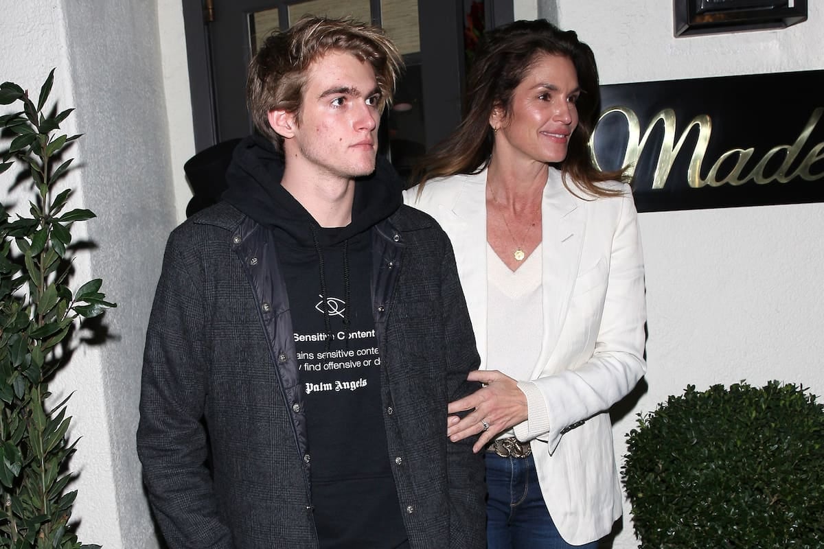 La despedida íntima de Cindy Crawford a Presley: el dolor de una madre contado en una foto en blanco y negro