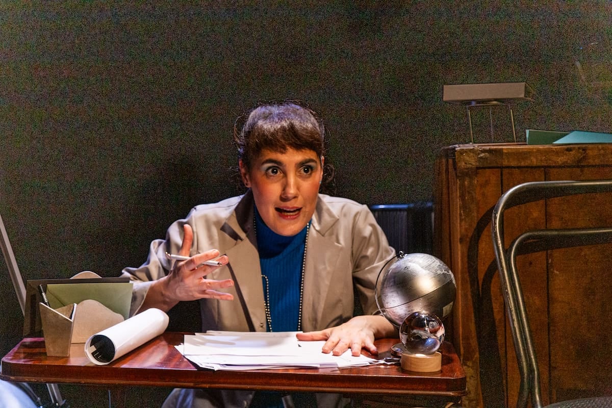 Estrellada: cuando una astrofísica caída y dedicada reconstruye su propia vida en un escenario de Villa Crespo